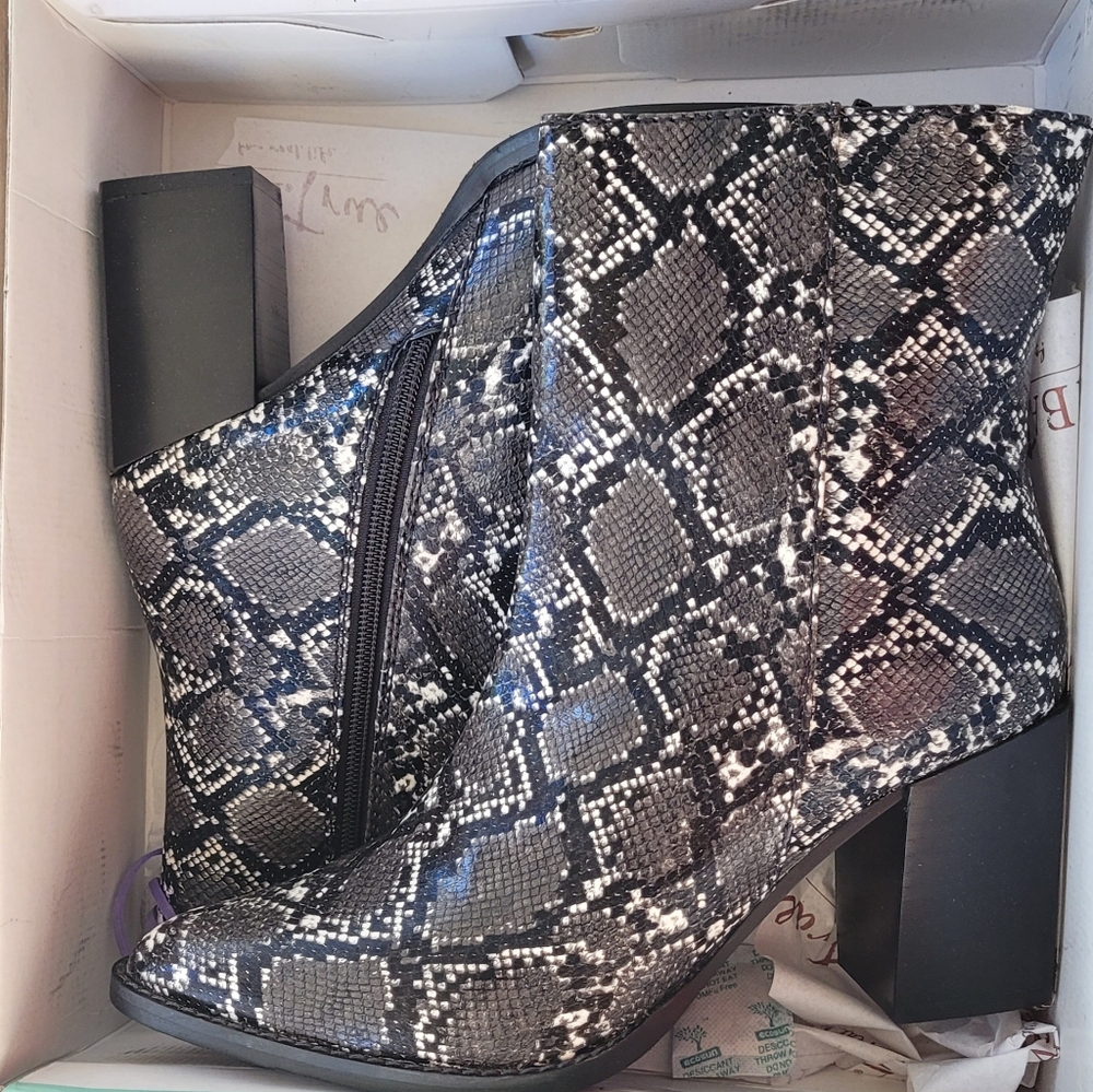 Womens boots